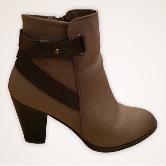 APT. 9 Fulton Taupe Buckled Ankle Boots - Picture 4 of 11